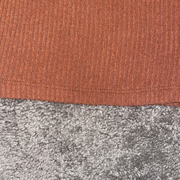 American Eagle long sleeve top - Picture 3 of 5